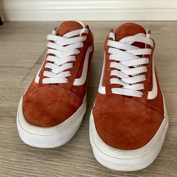 Vans - Picture 4 of 7